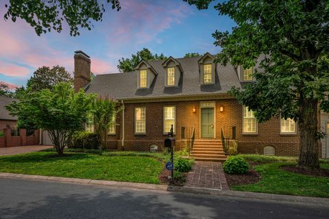 4 Foxhall Close Nashville TN 37215