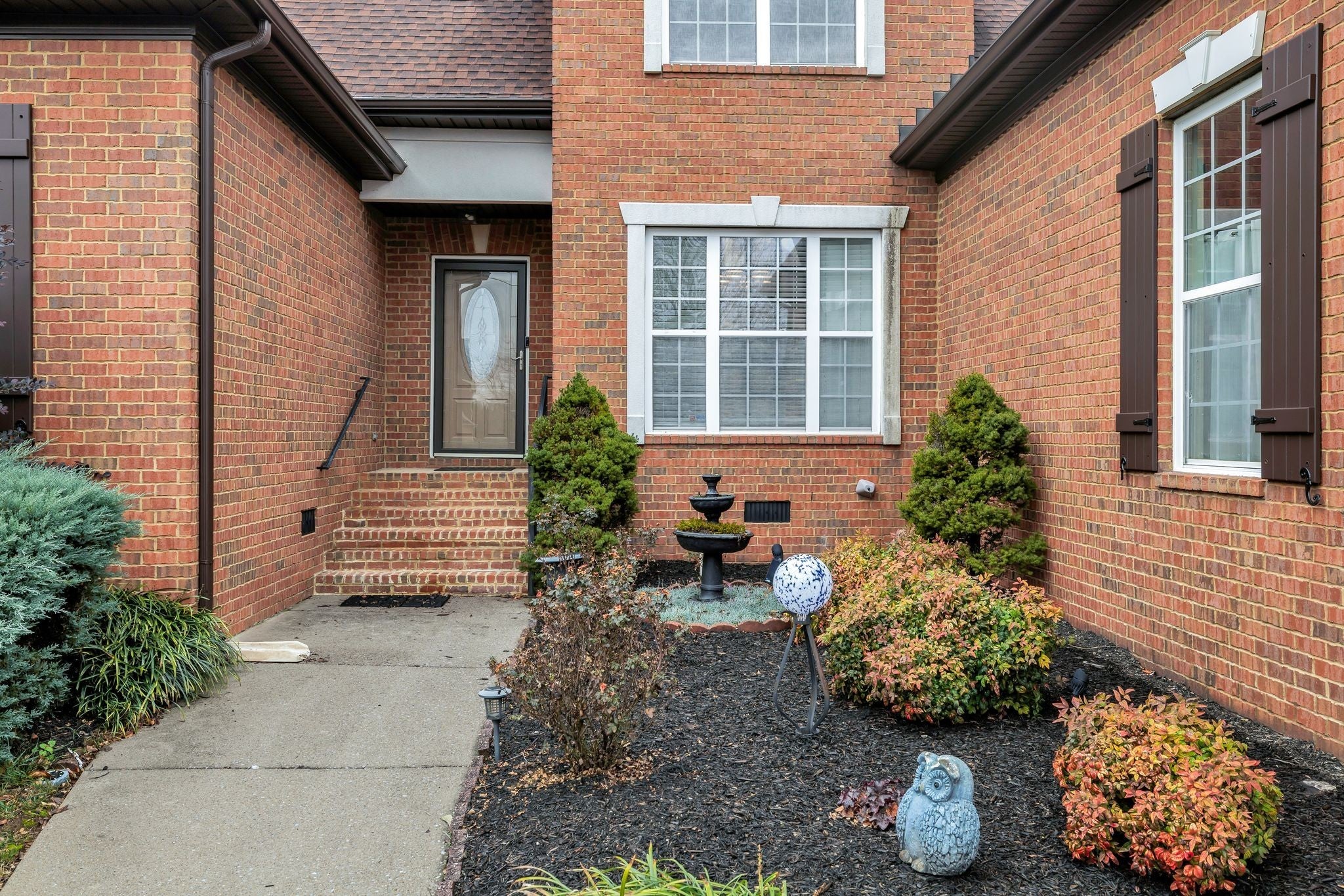 1311 Heather Pl