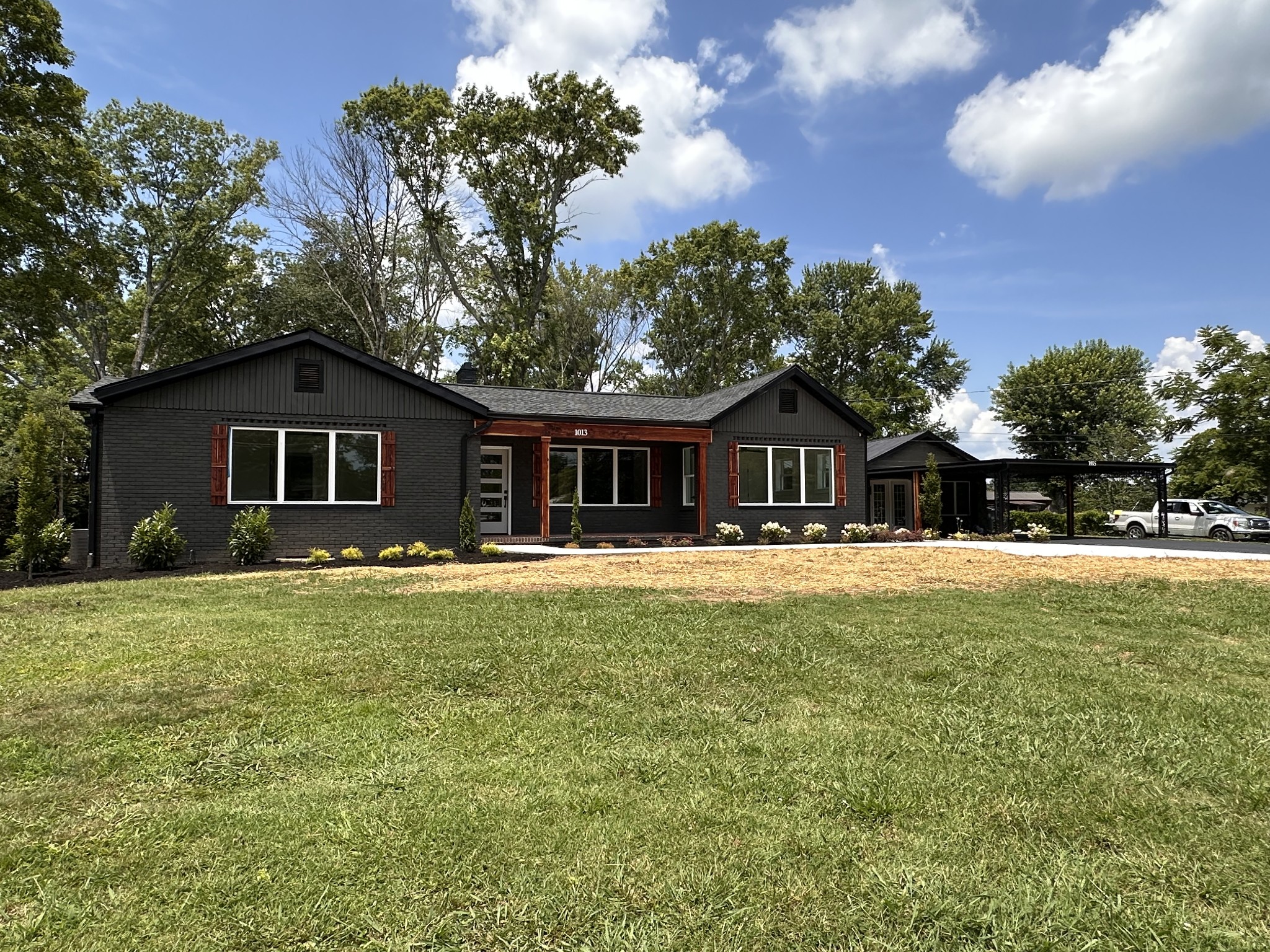 1013 Faulkner Springs Rd