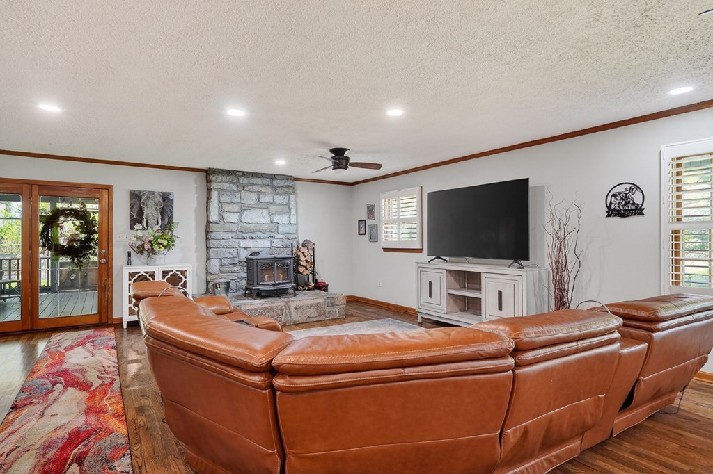 1816 Windle Community Rd