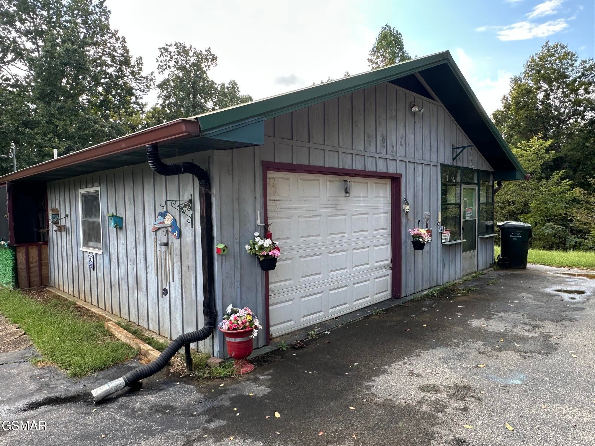 1020 Tramel Road