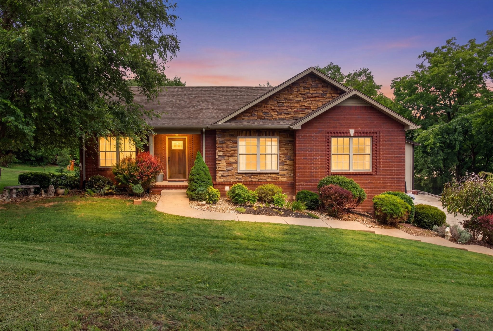 1194 Old Mack Rd