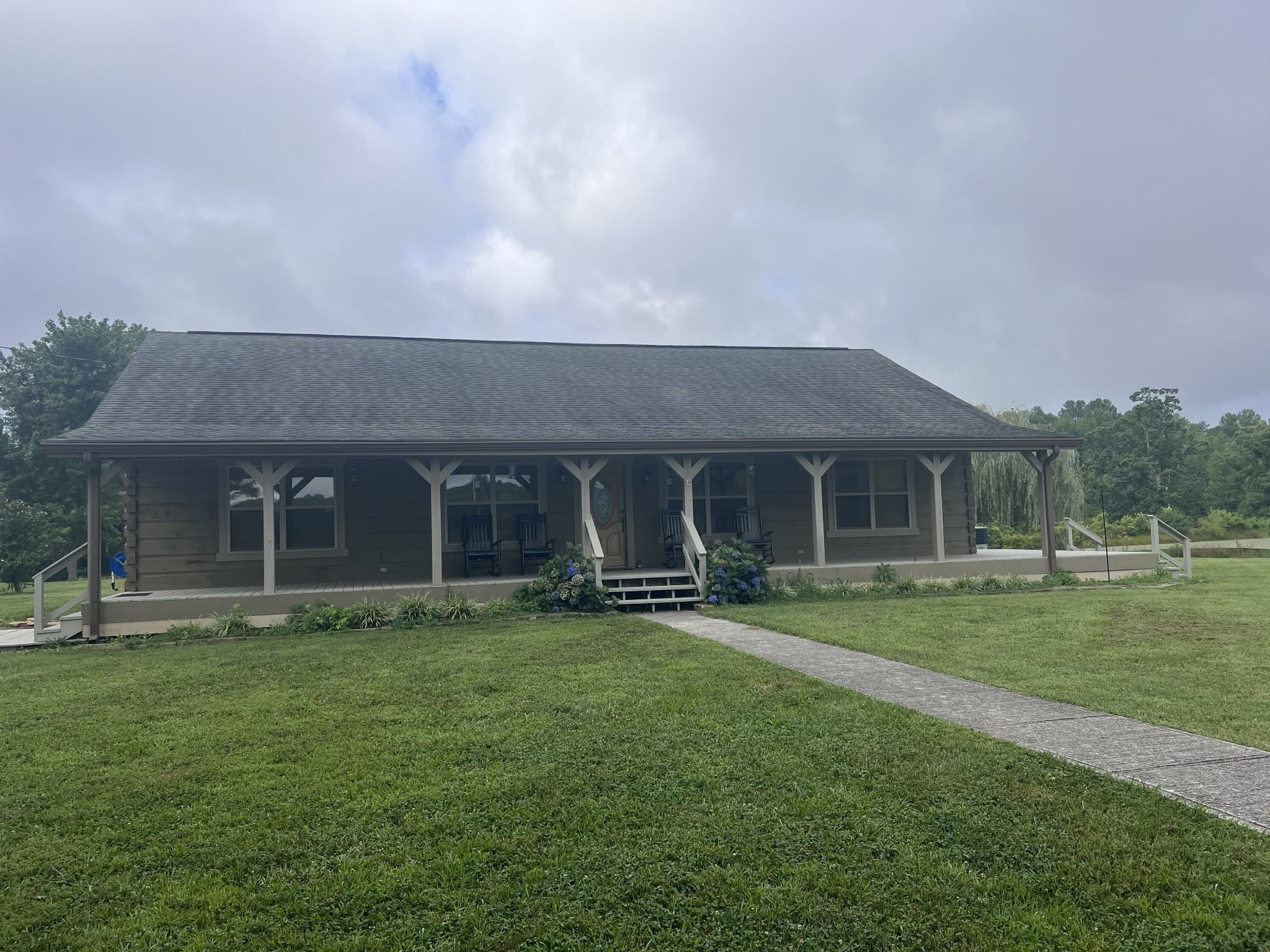 385 N Scenic Rd