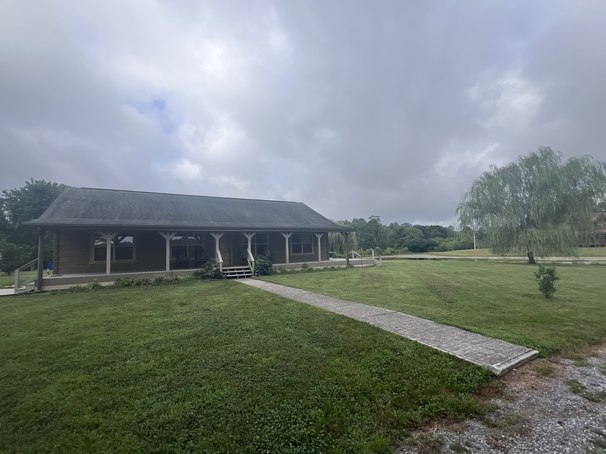 385 N Scenic Rd