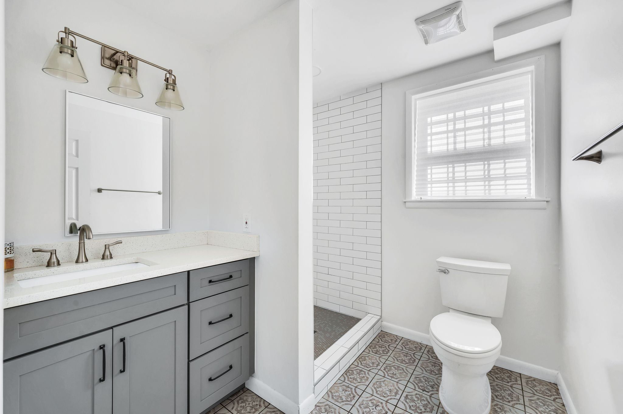 Nashville, Tennessee 37218, United States, 5 Bedrooms Bedrooms, ,2 BathroomsBathrooms,Residential,Active,37747