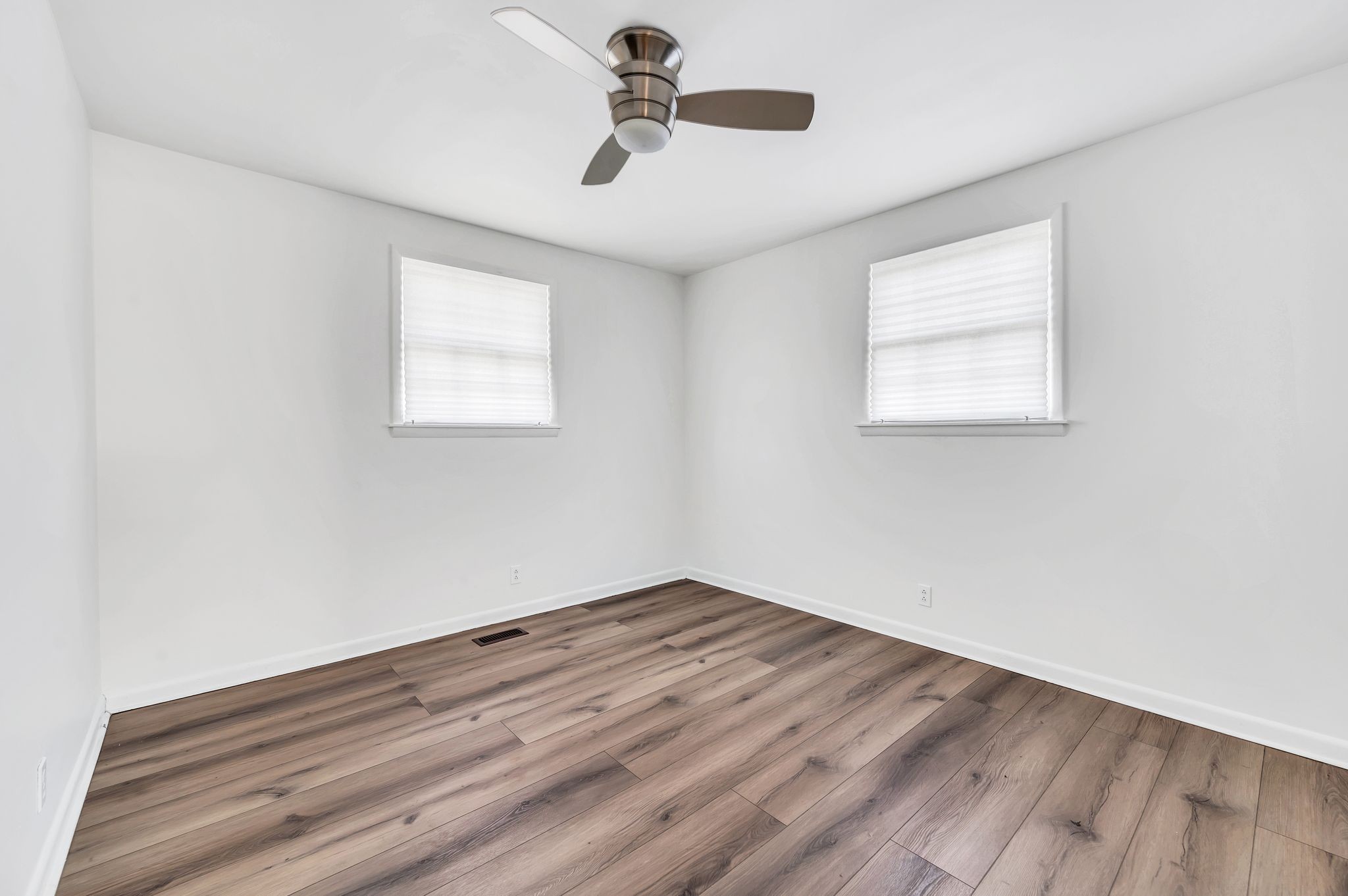 Nashville, Tennessee 37218, United States, 5 Bedrooms Bedrooms, ,2 BathroomsBathrooms,Residential,Active,37747