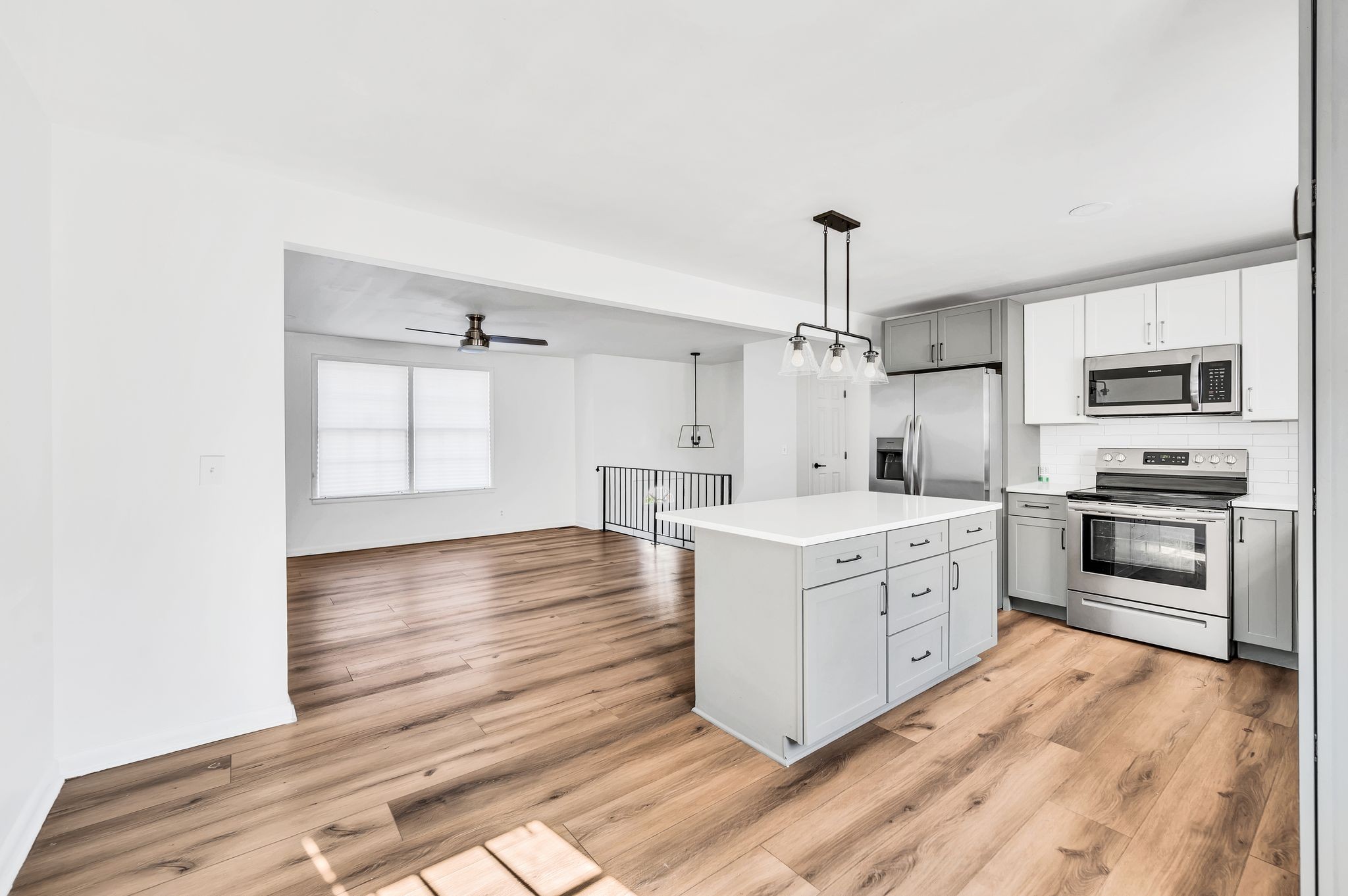 Nashville, Tennessee 37218, United States, 5 Bedrooms Bedrooms, ,2 BathroomsBathrooms,Residential,Active,37747