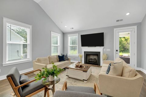 262 Cornice Dr La Vergne TN 37086