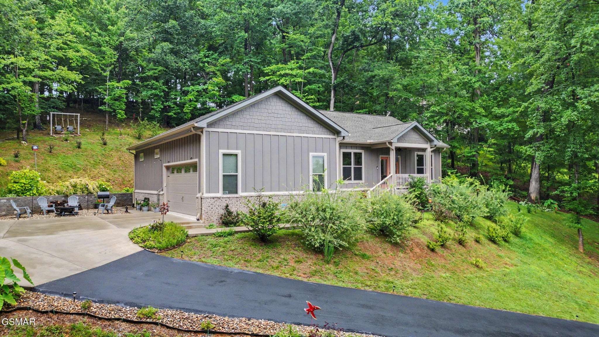 1016 Country Mountain Road
