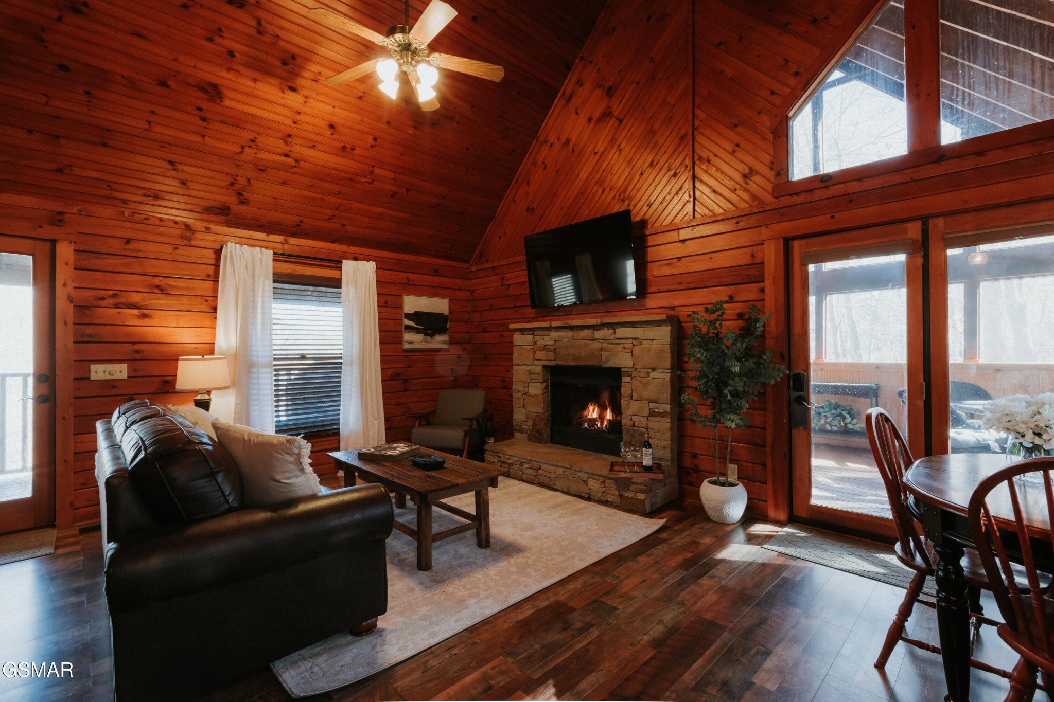 1522 Ridgecrest Drive