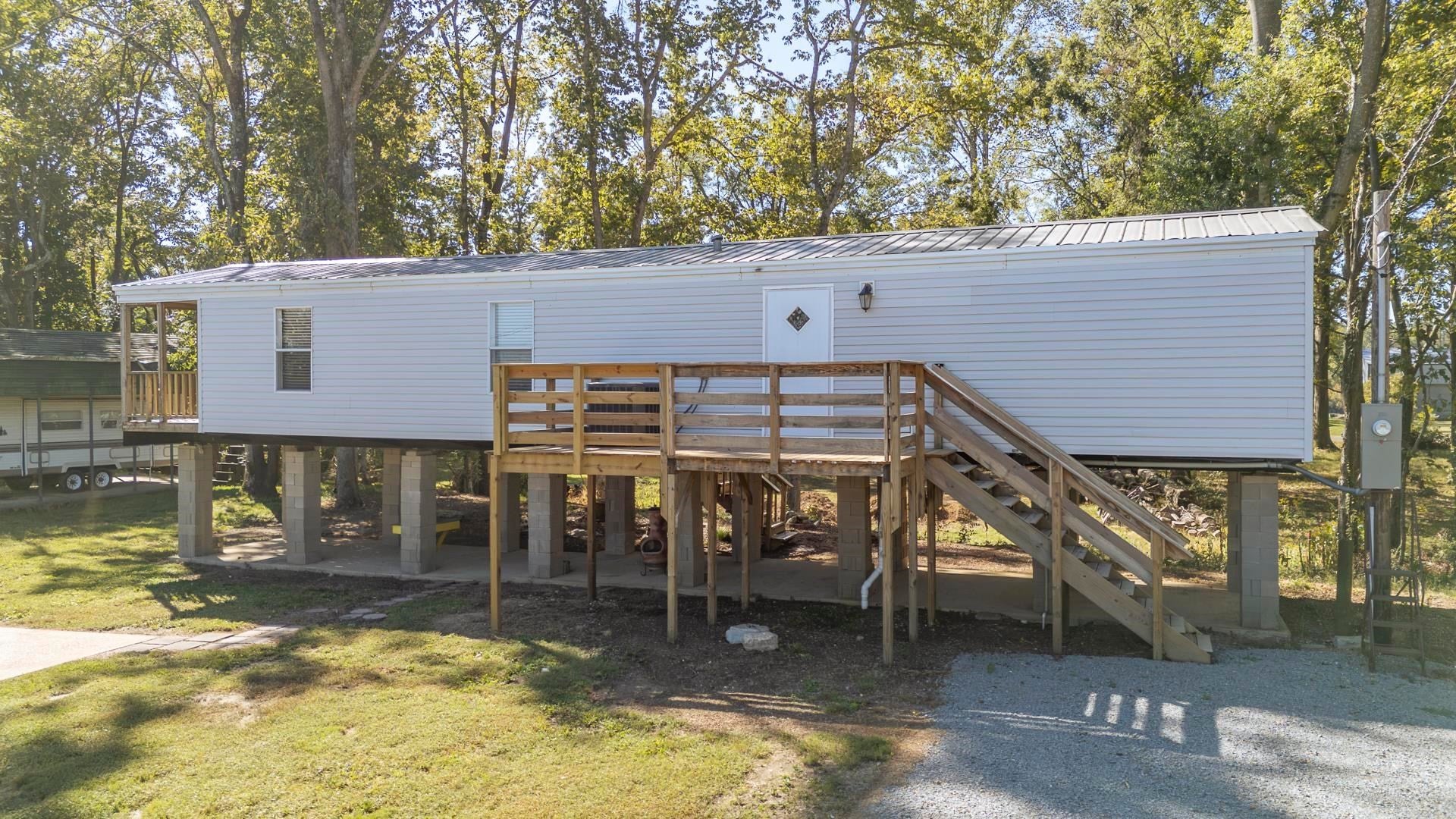 285 BELLIS RD