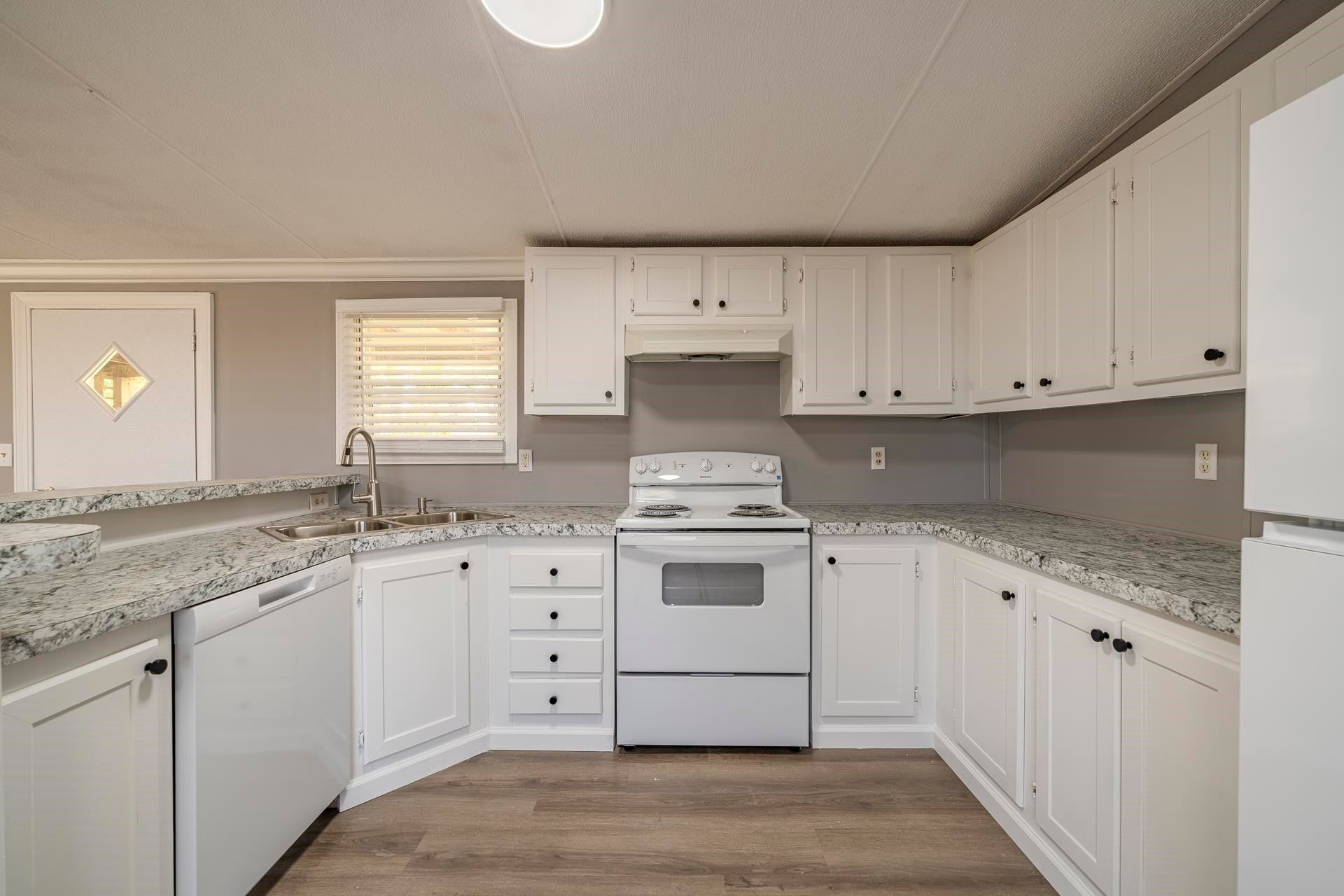285 BELLIS RD