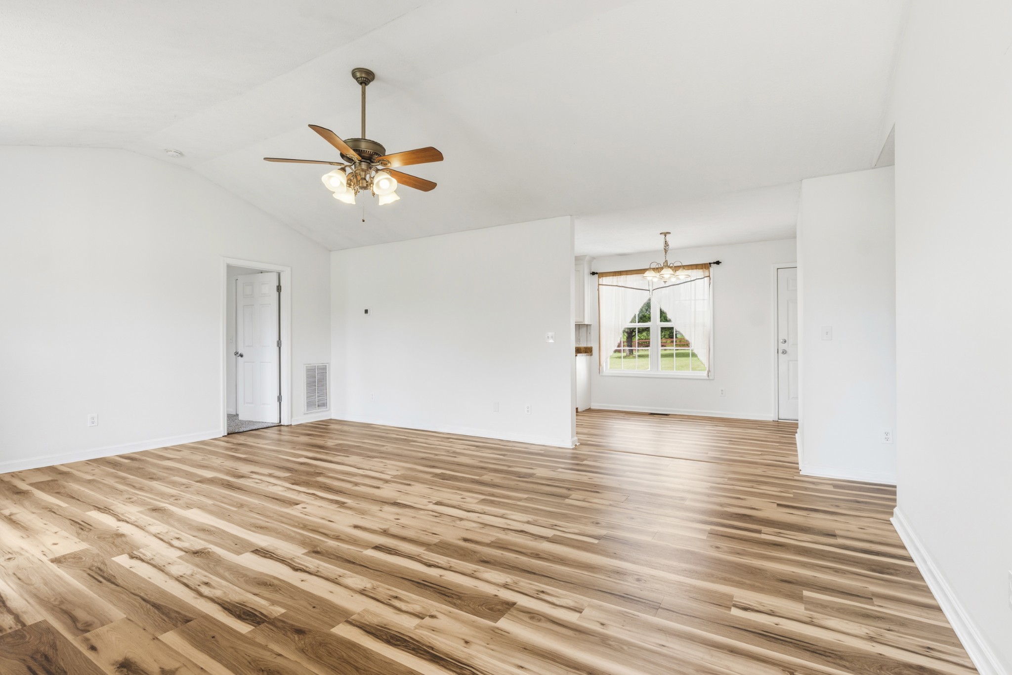 2128 Horton Way