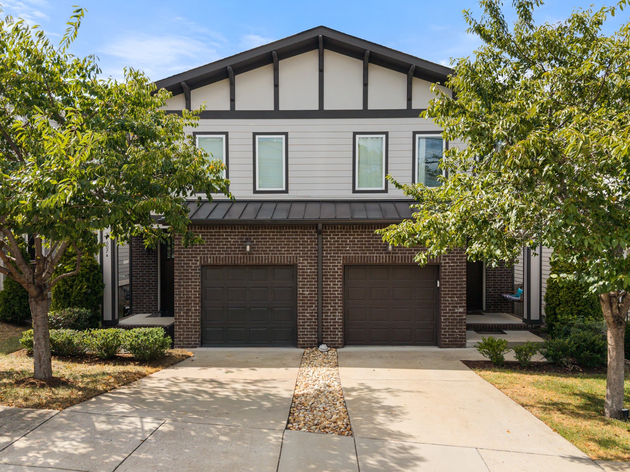607B 39th Ave N