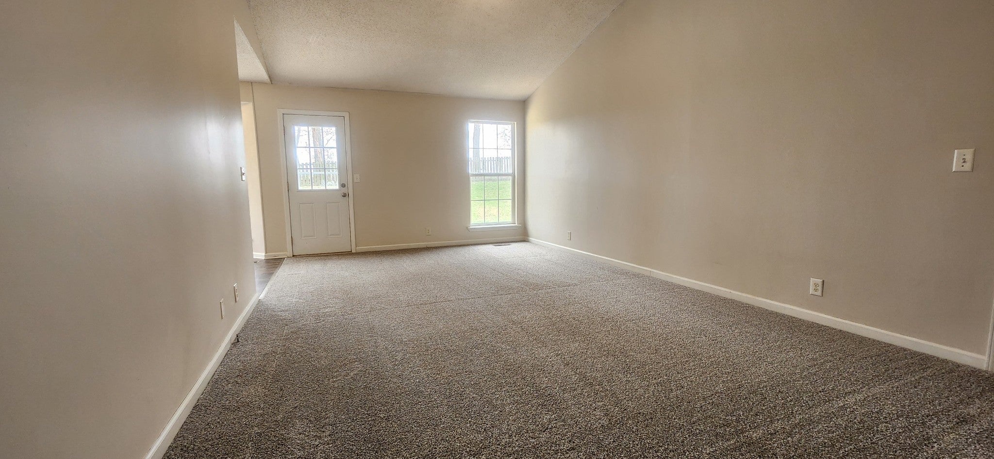 129 Oak Tree Dr