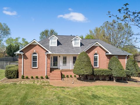 204 Hickory Trl White House TN 37188