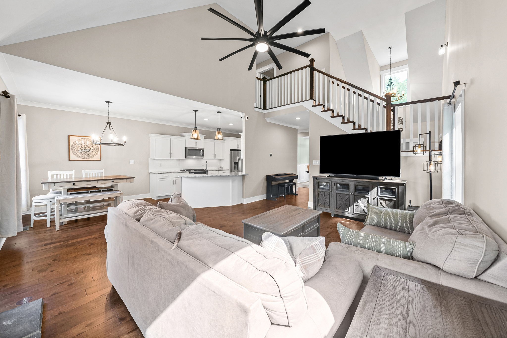 317 Alonzo Pl
