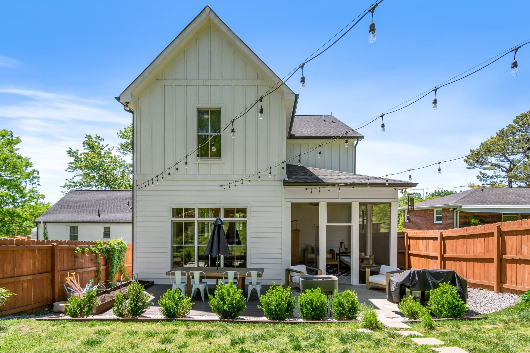 1011 Preston Dr