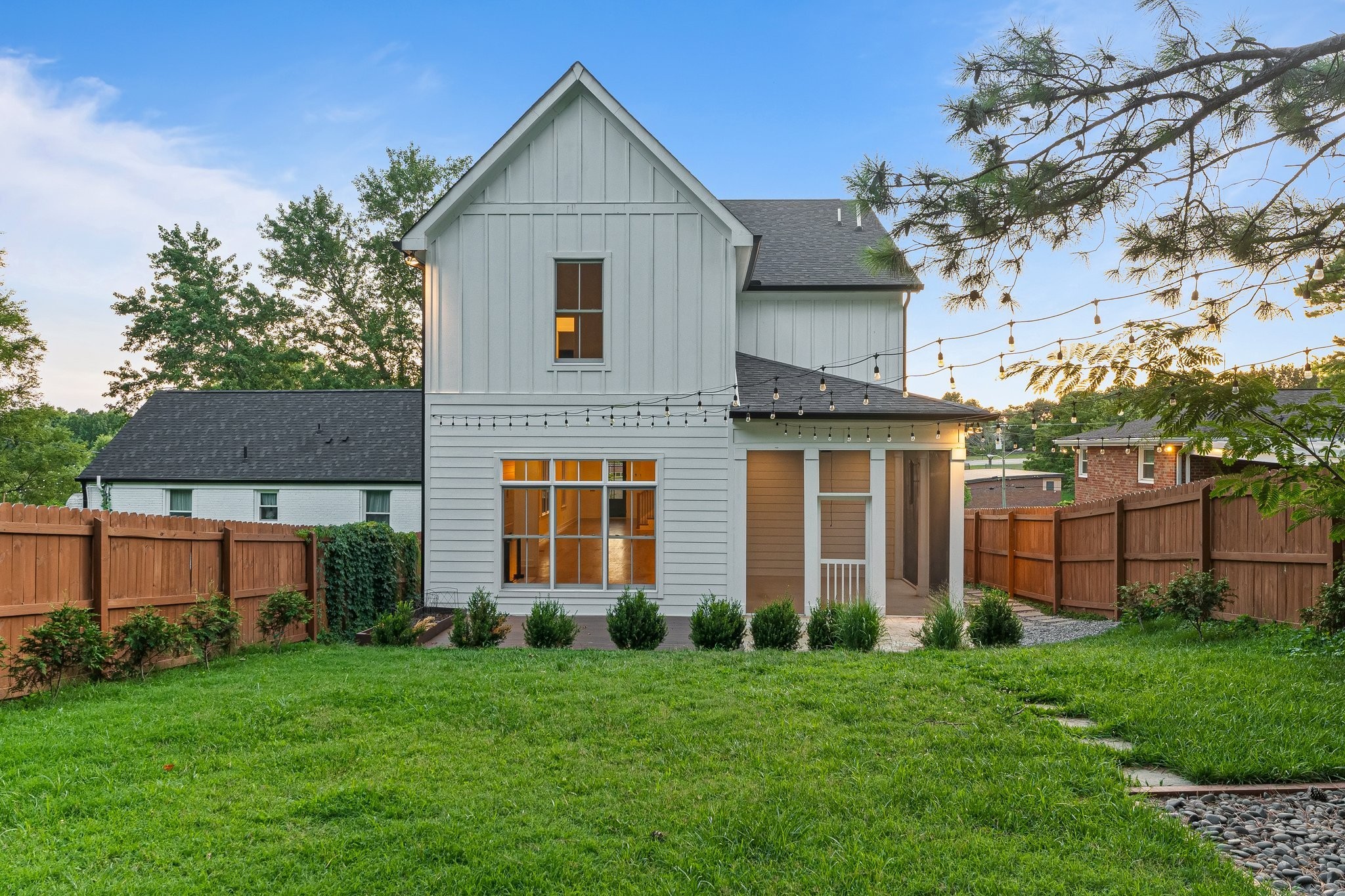 1011 Preston Dr