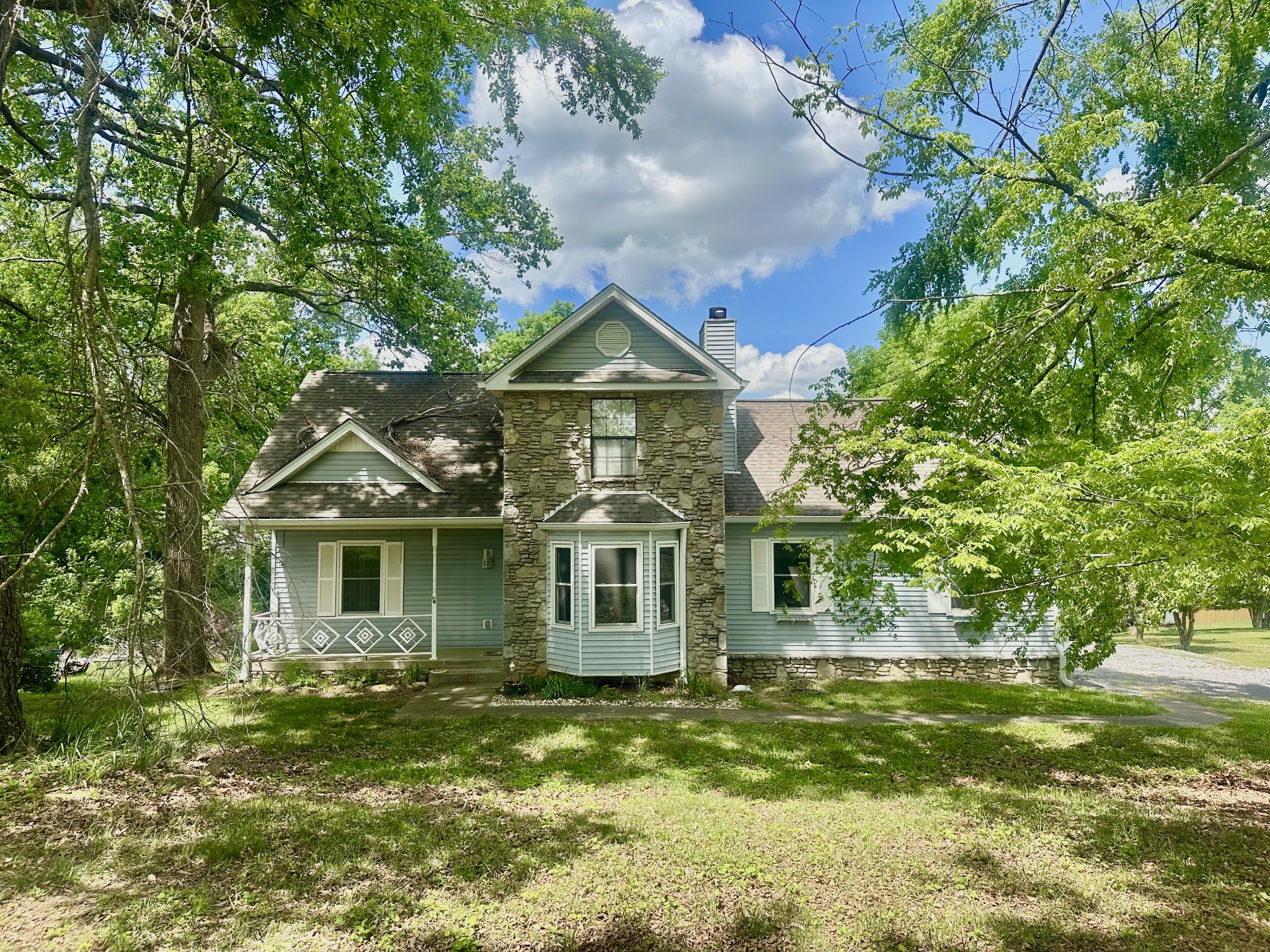 141 S Palmers Chapel Rd