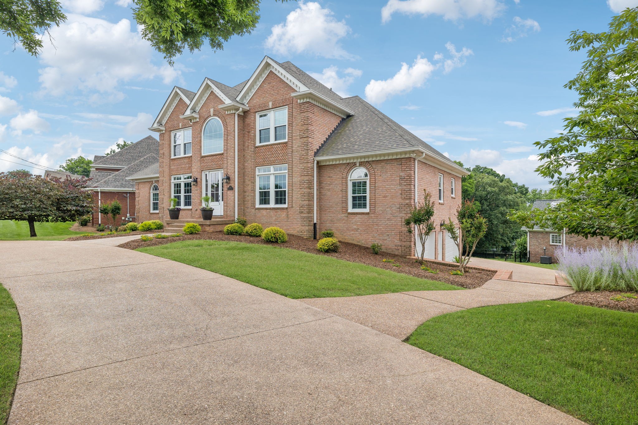 112 Merrimac Dr