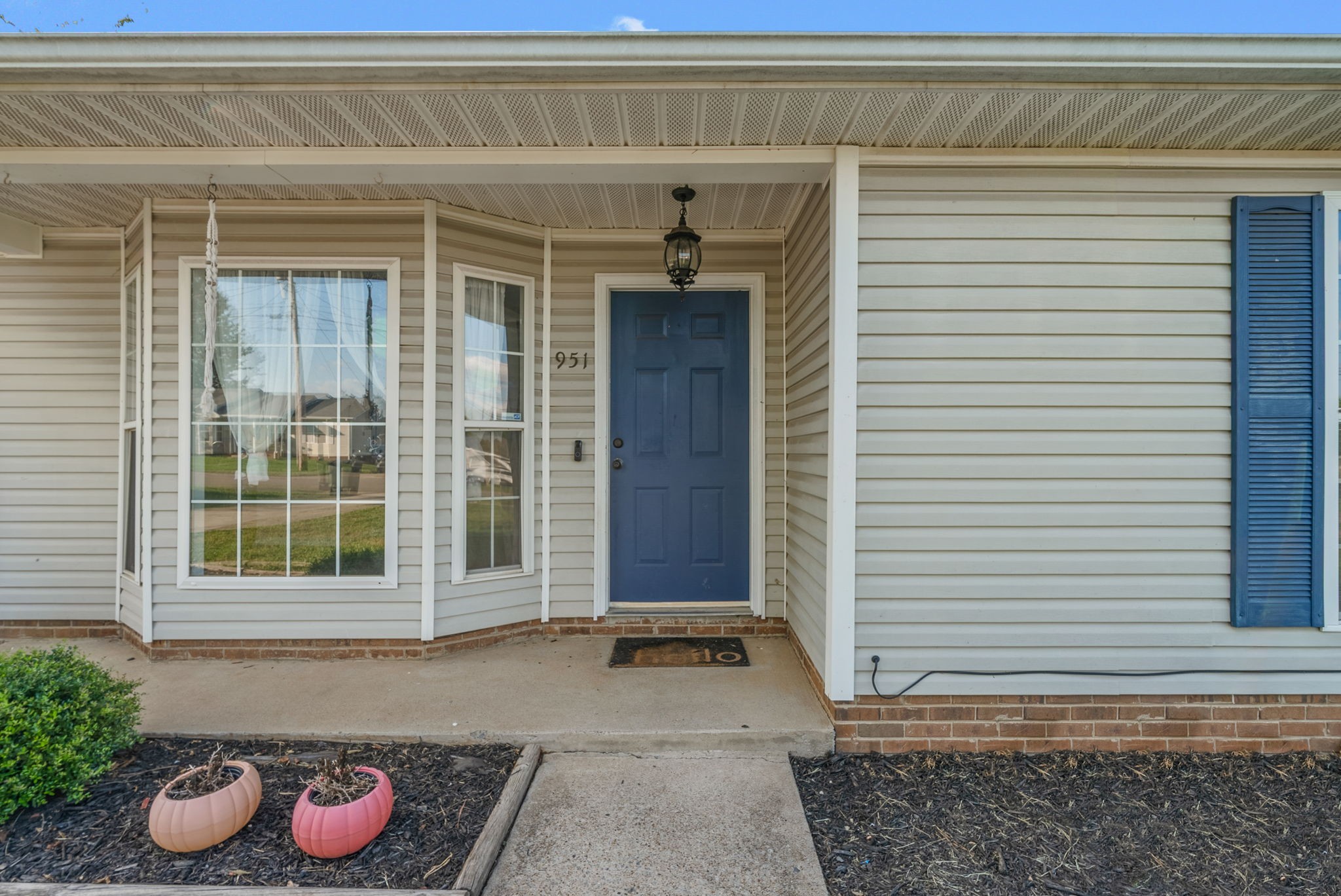 951 Van Buren Ave
