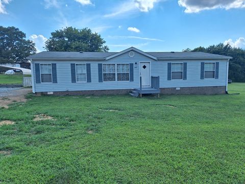 111 Water Oak Rd Summertown TN 38483
