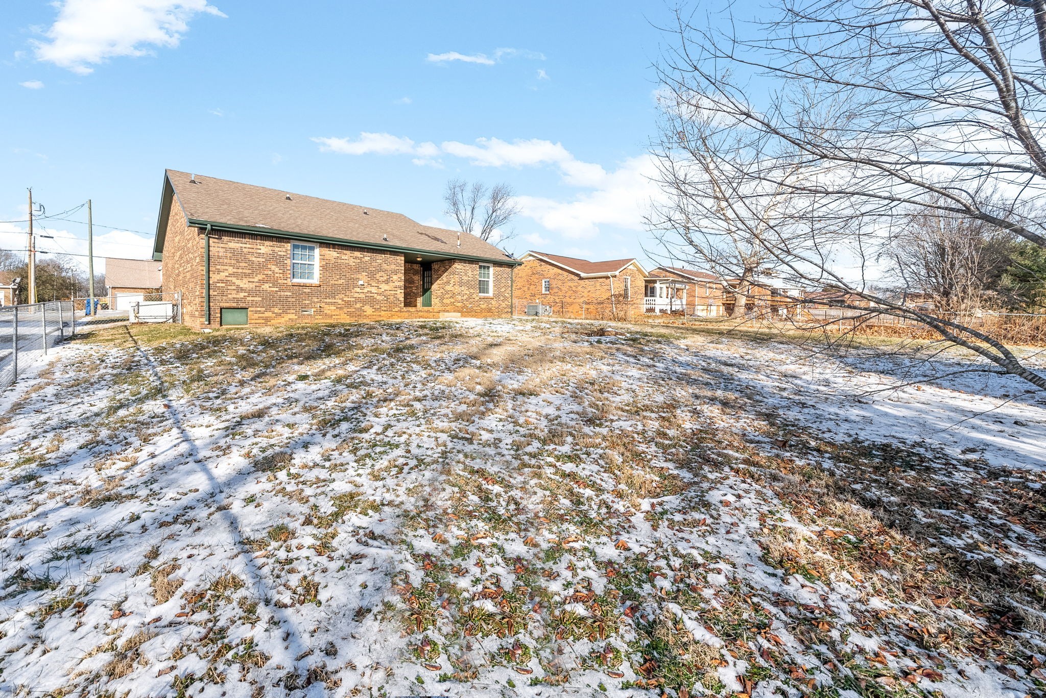 Clarksville, Tennessee 37042, United States, 3 Bedrooms Bedrooms, ,2 BathroomsBathrooms,Residential,Active,155679