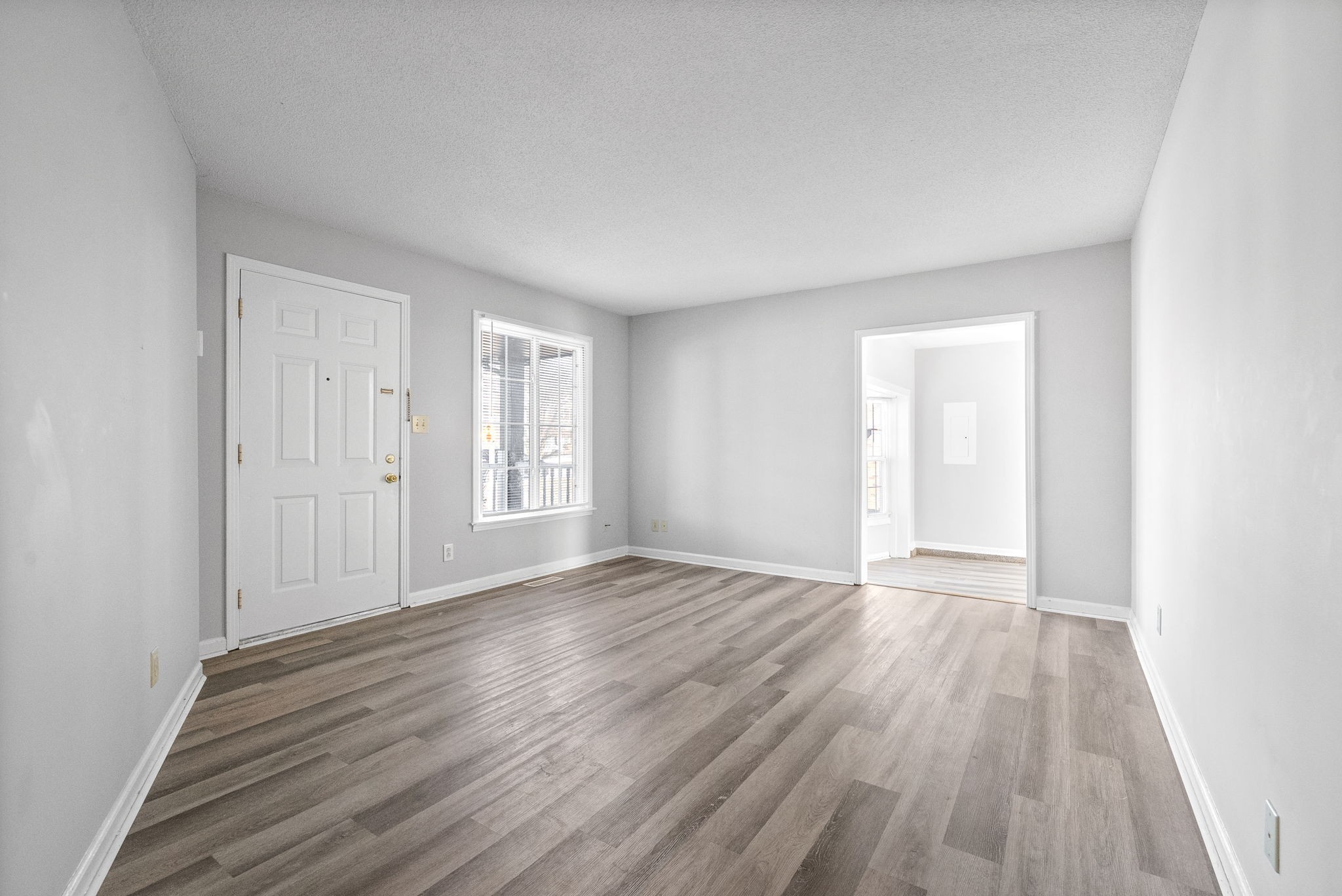 Clarksville, Tennessee 37042, United States, 3 Bedrooms Bedrooms, ,2 BathroomsBathrooms,Residential,Active,155679