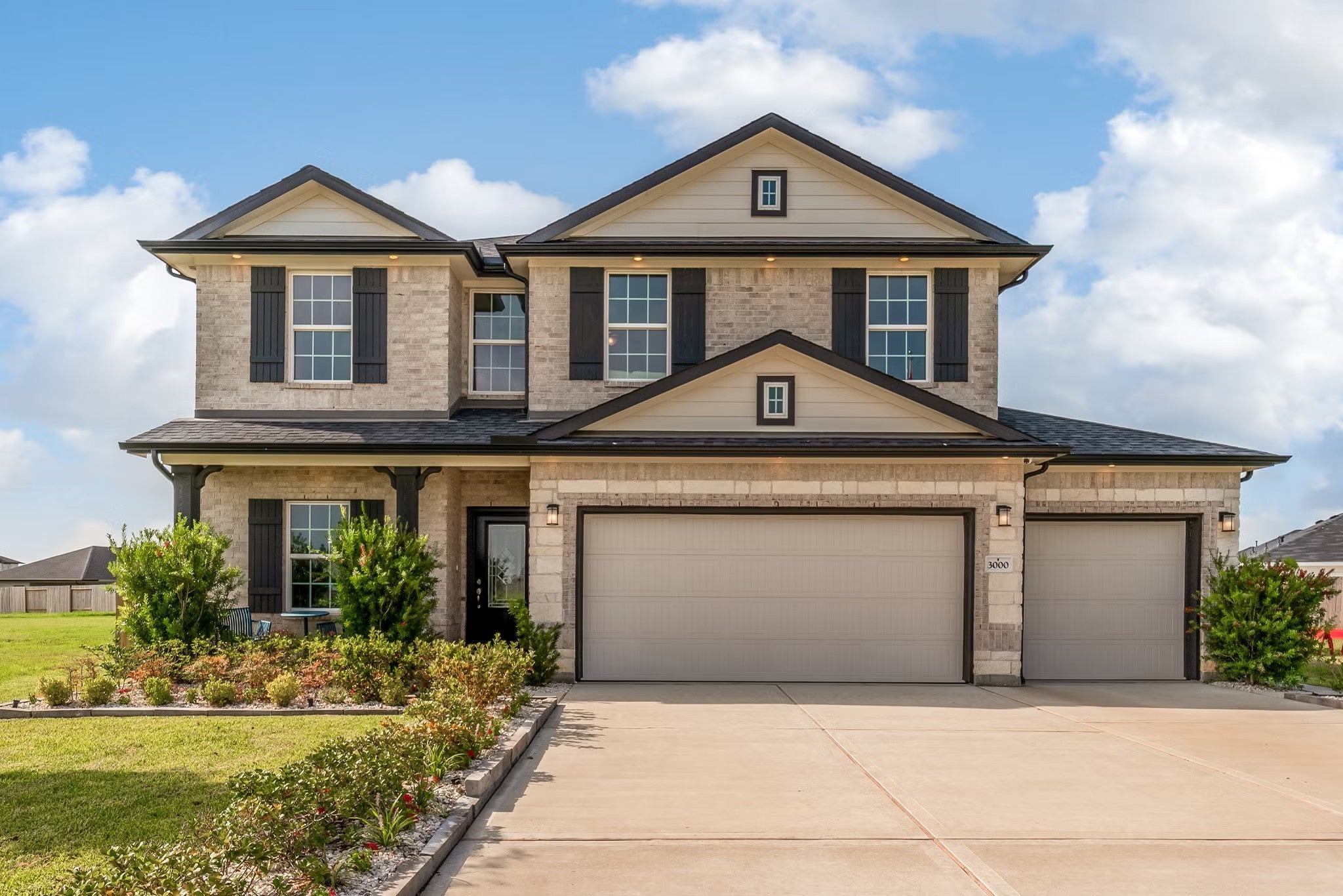 5-bed listing at 7252 Fairlawn Dr, Fairview