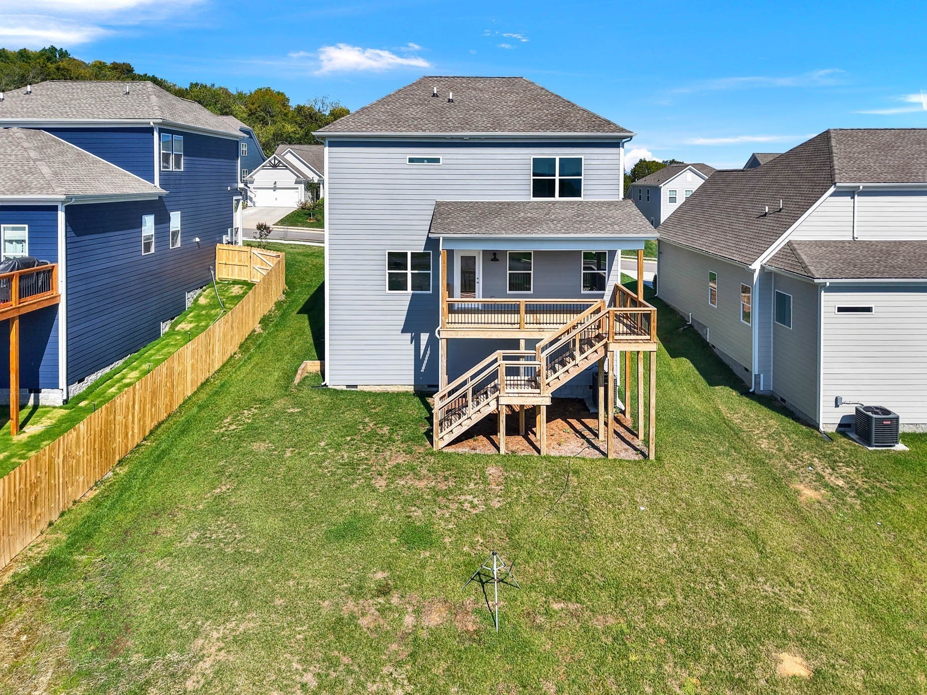6141 Saxlingham Pl