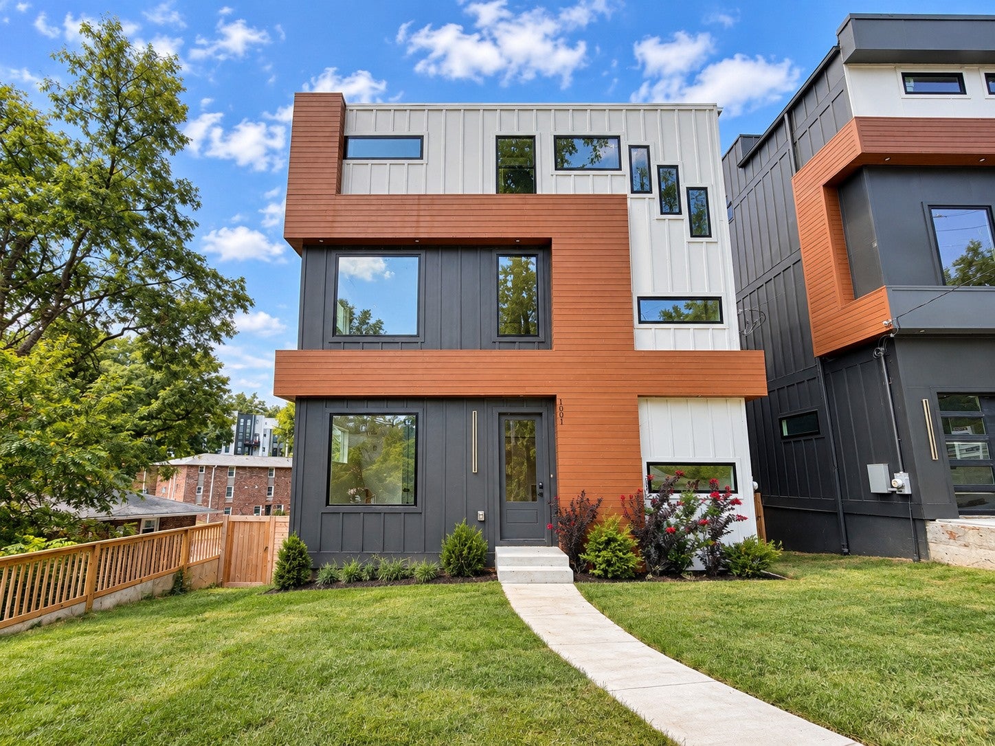 1001 Glenview Dr