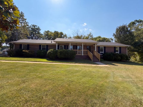 Photo of 1005 Roseview Dr, Columbia, TN 38401 (MLS # 3609810)