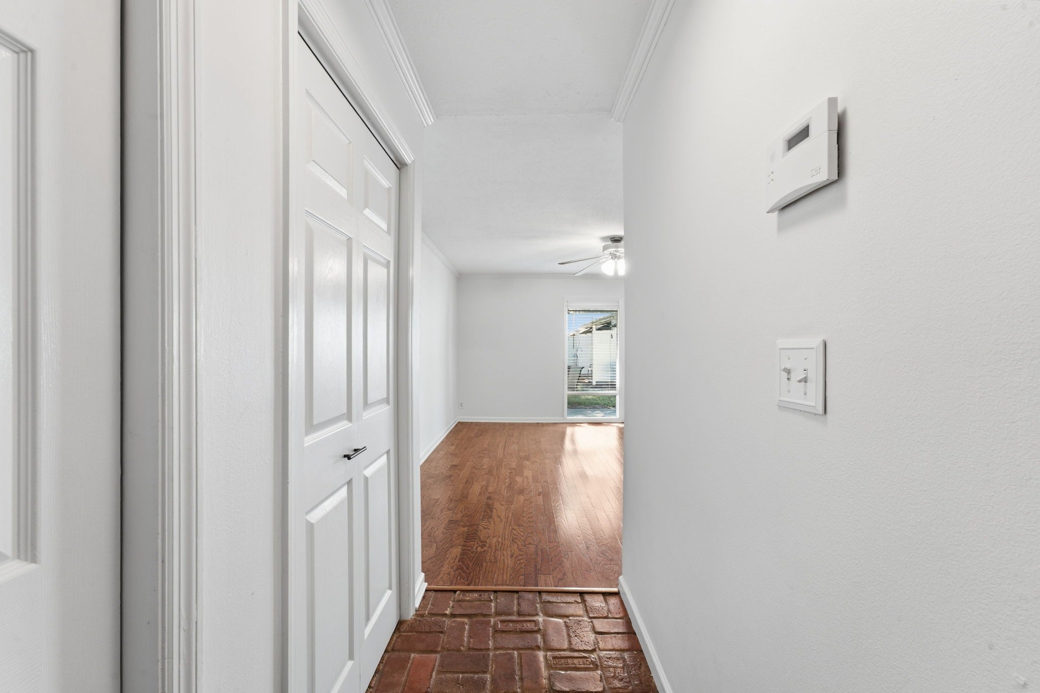 802 E Main St 5