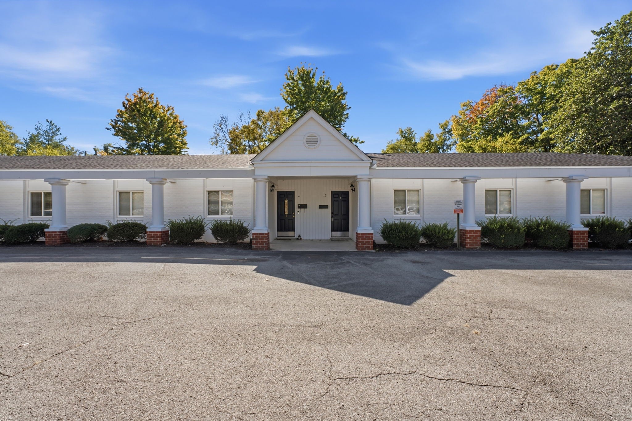 802 E Main St 5