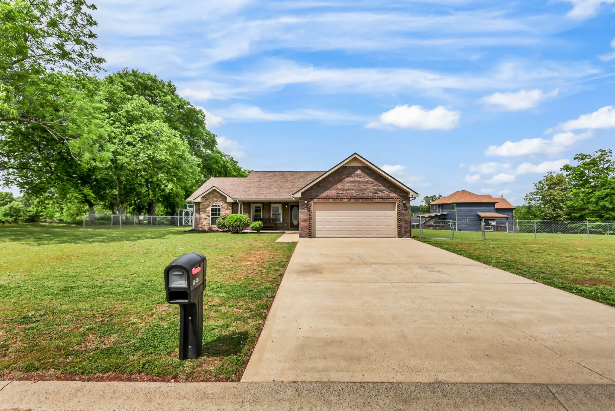 1453 Rustys Ln
