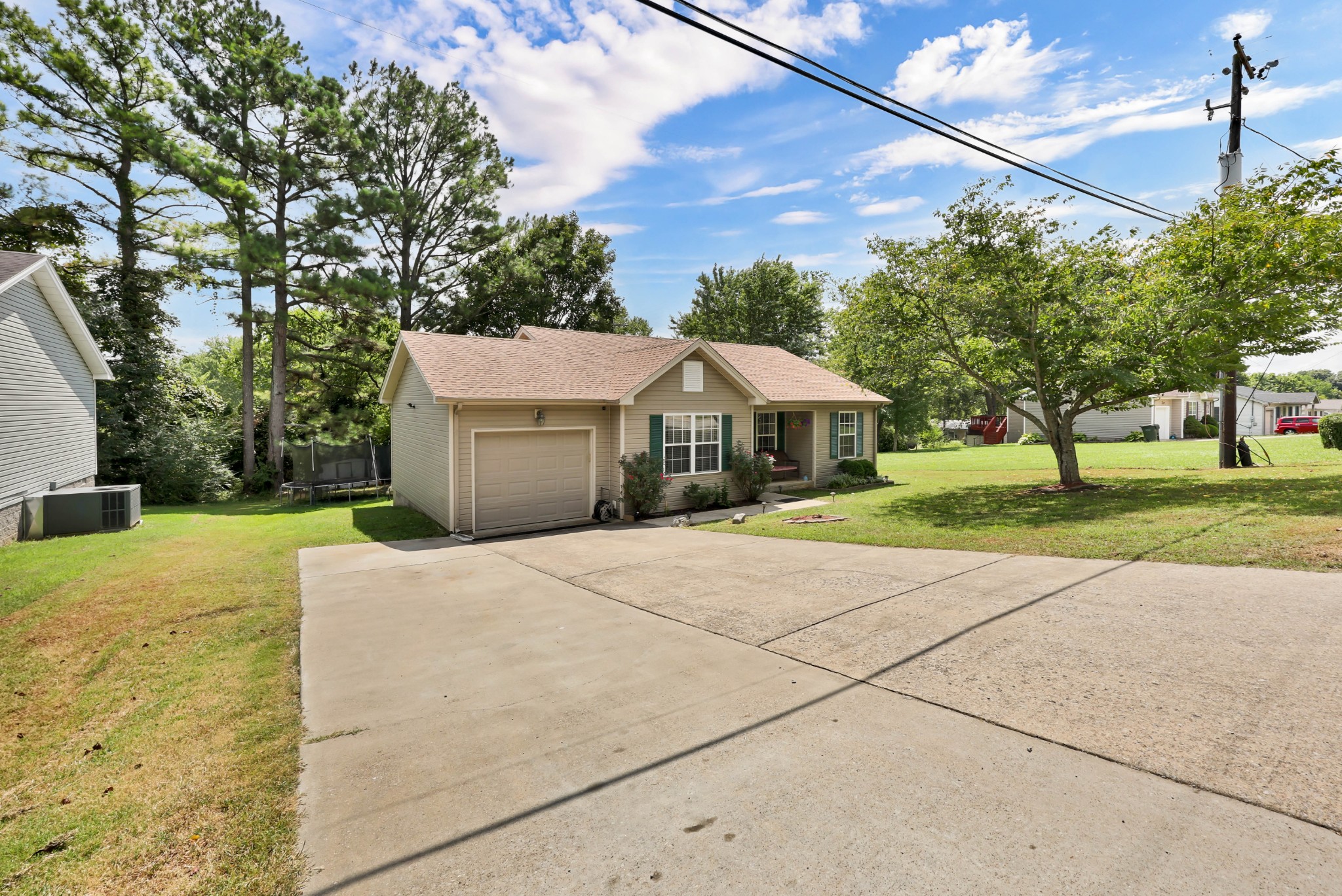 329 Pine Hill Dr