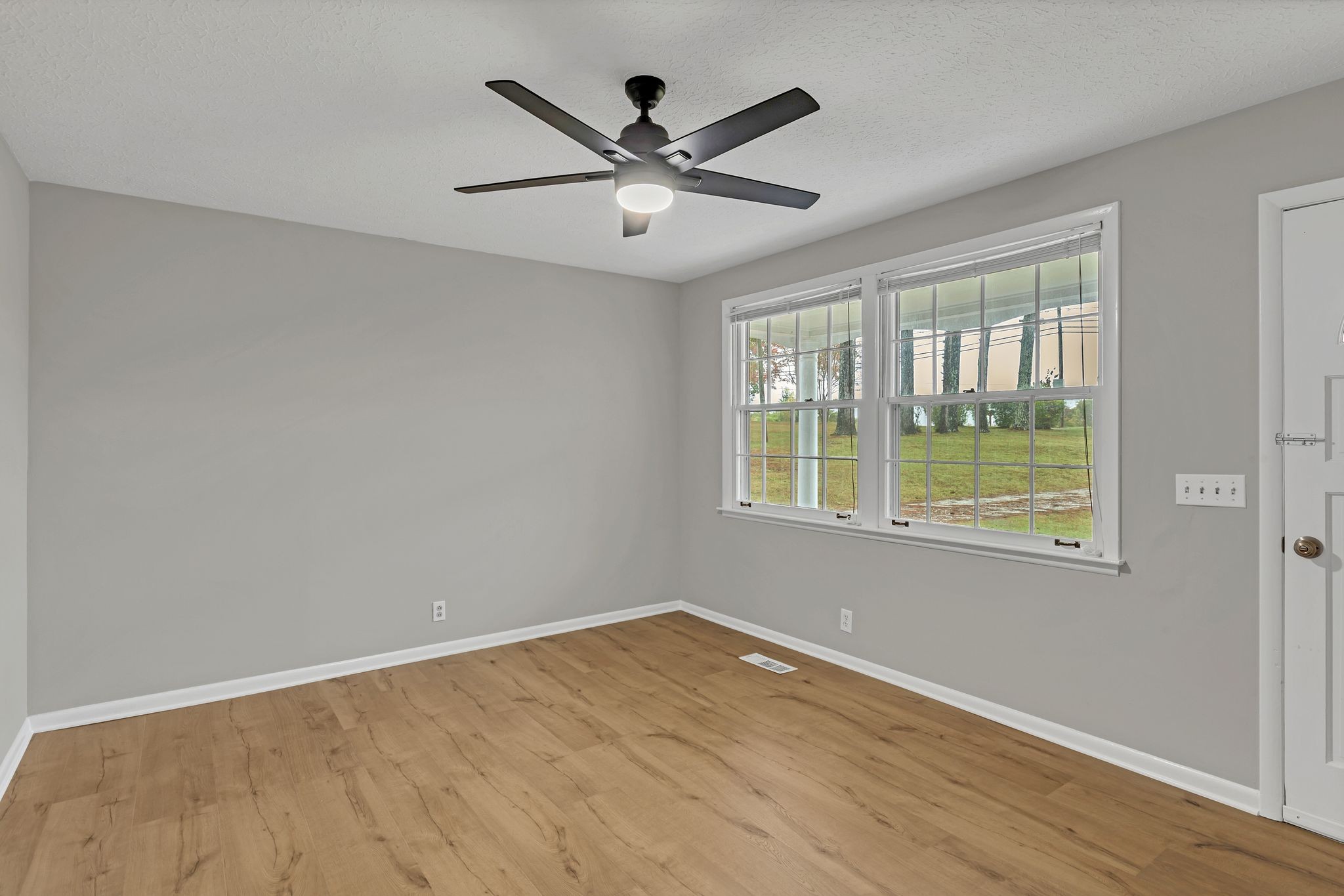 1002 Kingston Springs Rd