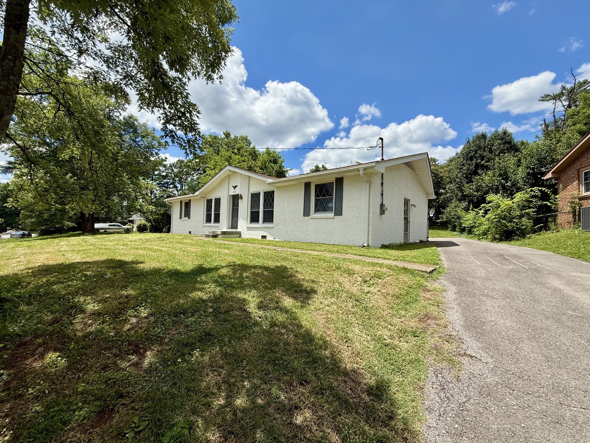 207 Blue Ridge Dr