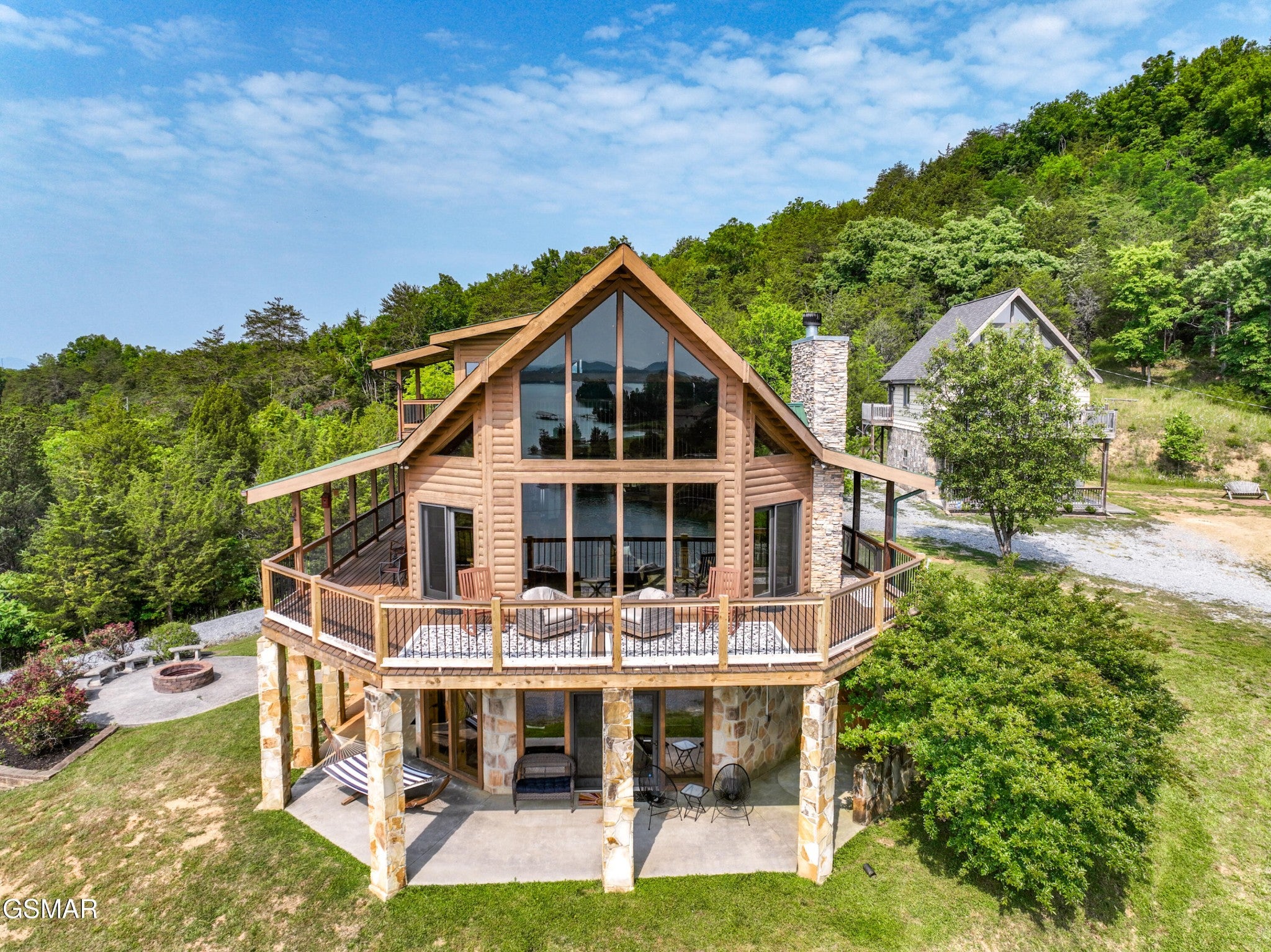 3829 Island View Way