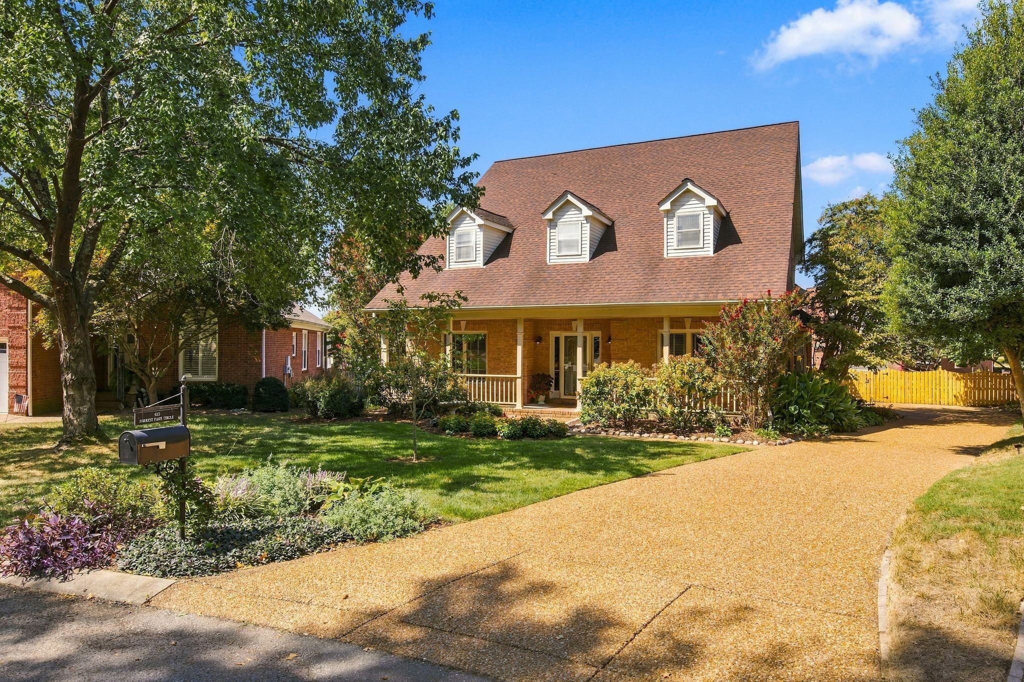 455 Forrest Park Cir