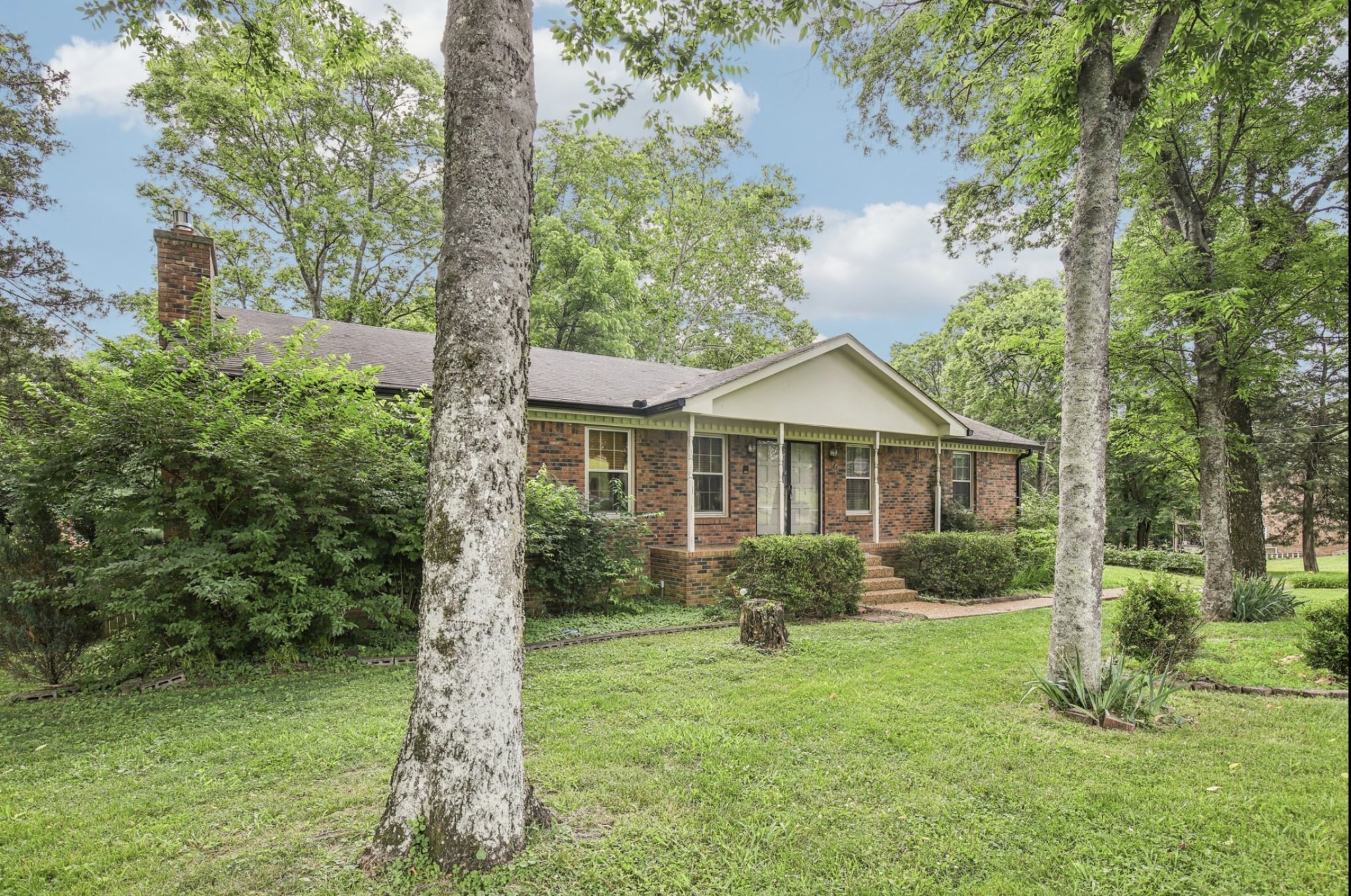 607 Clifton Dr