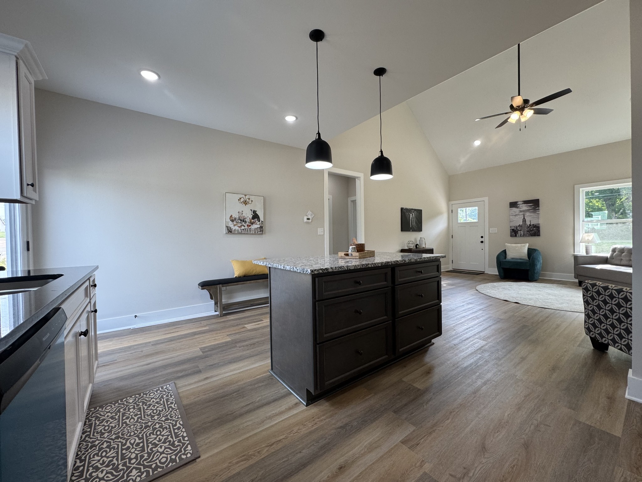 3003 Long View Ct