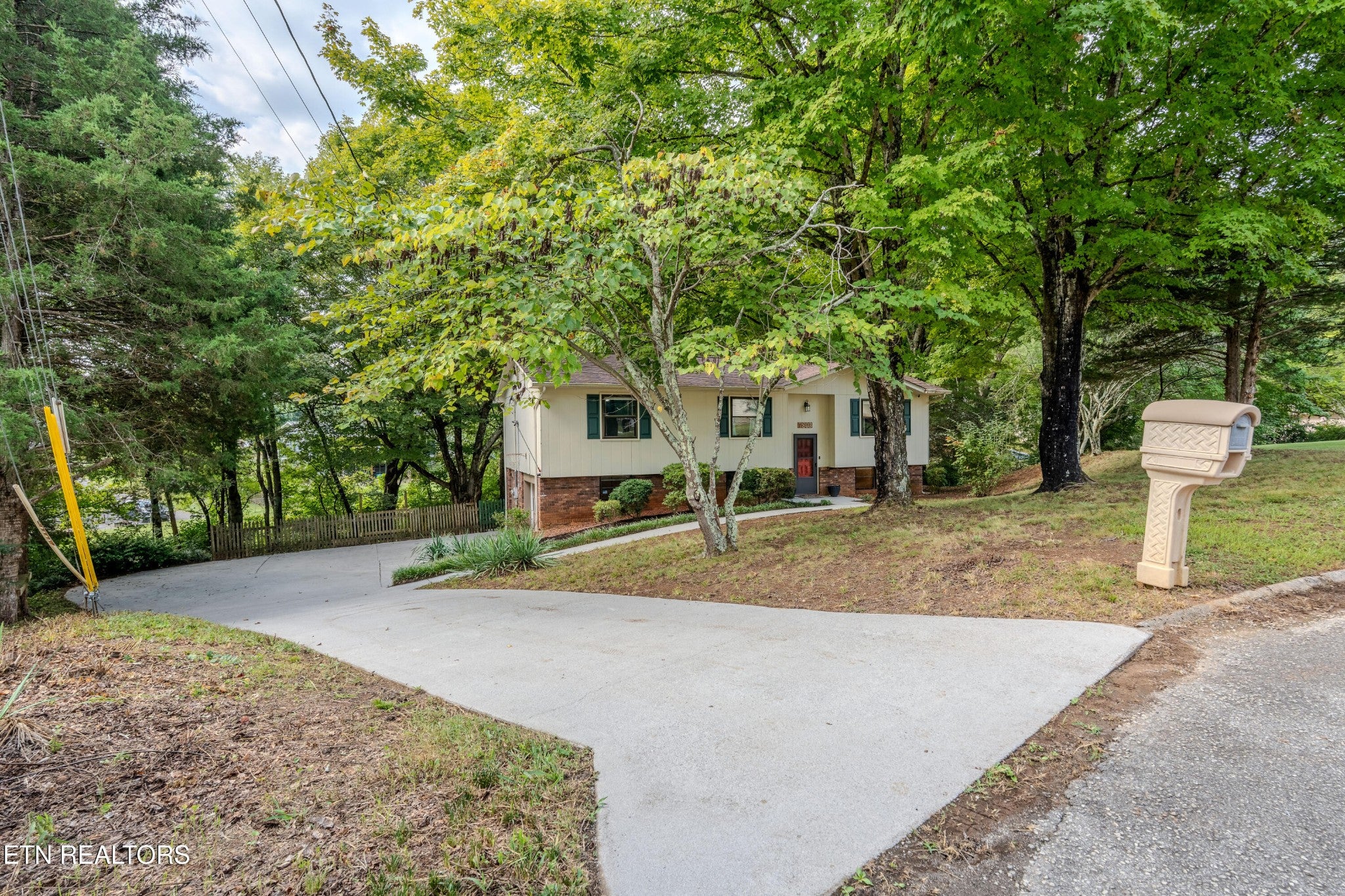 7803 Binfield Court