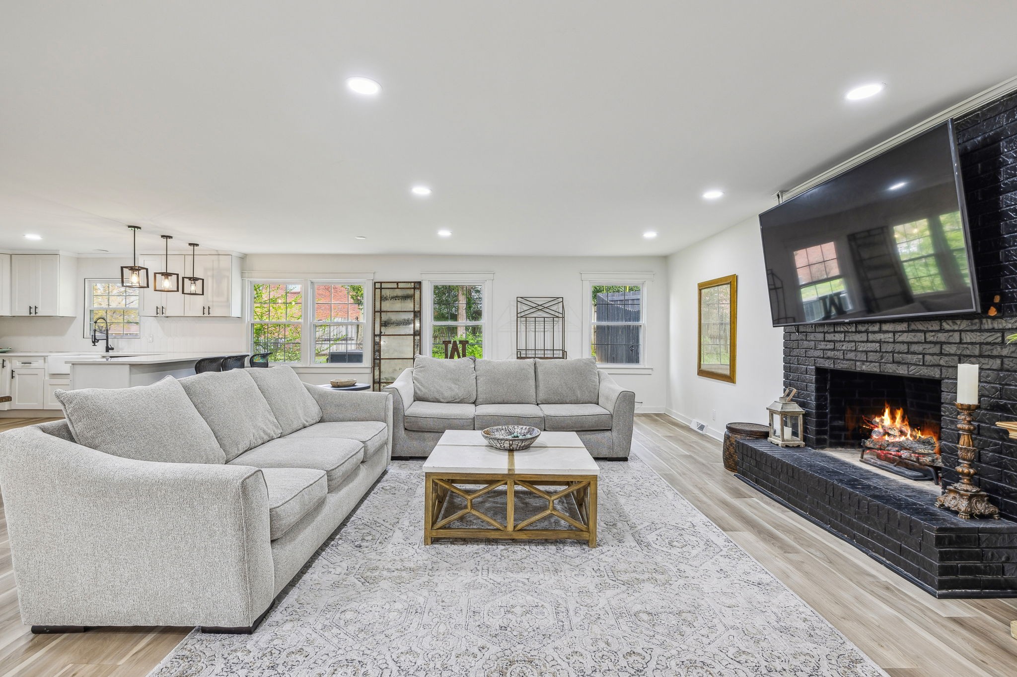 1103 Virginia Ave