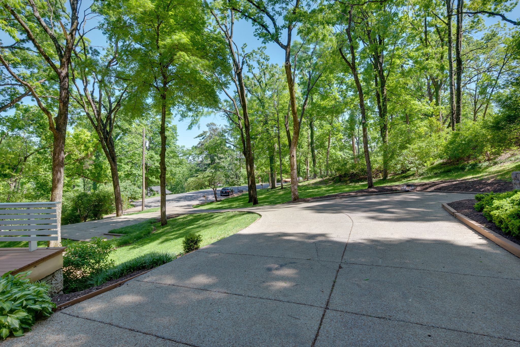 945 Forest Acres Ct