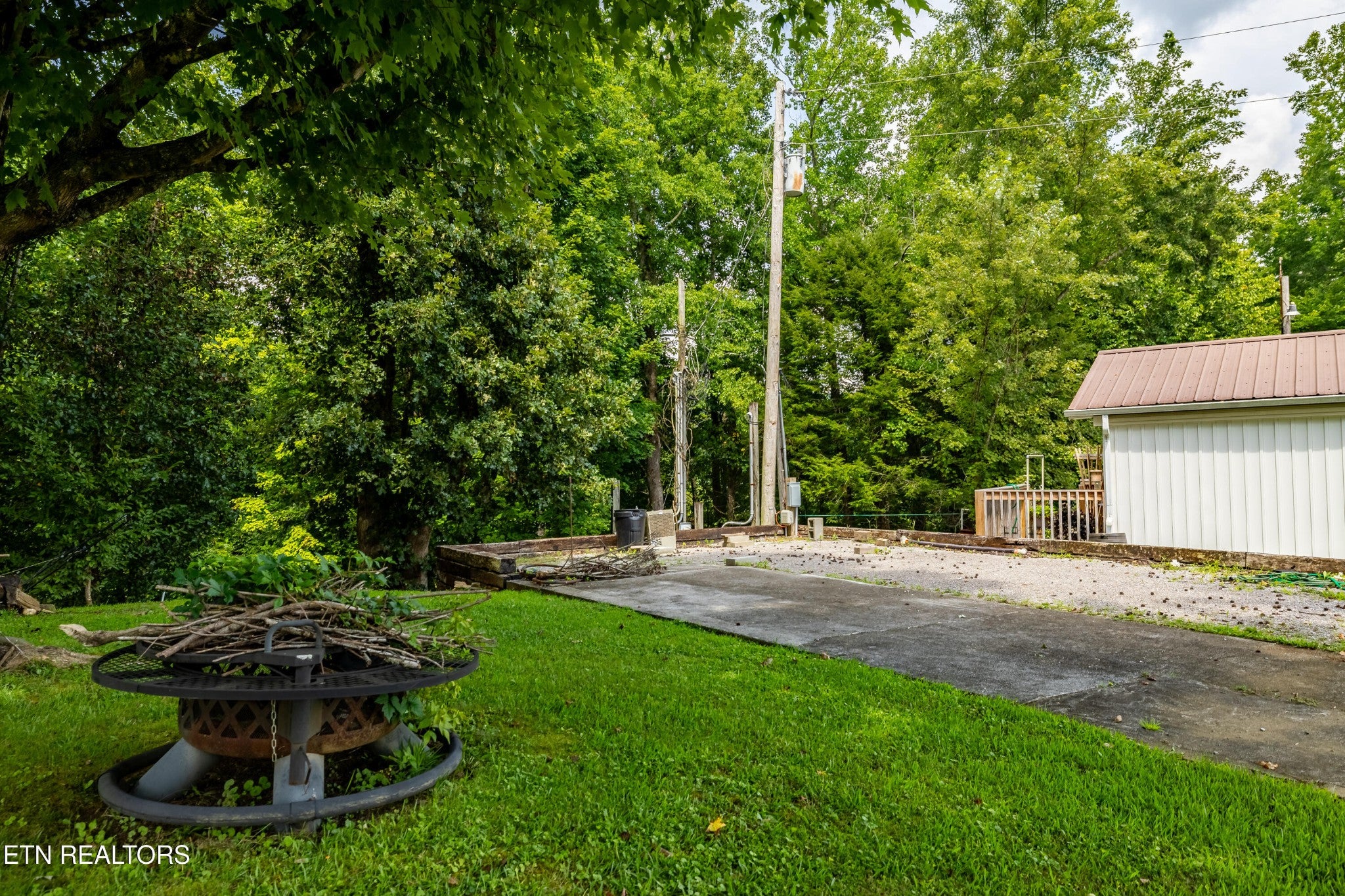 449 Mountain Thrush Drive