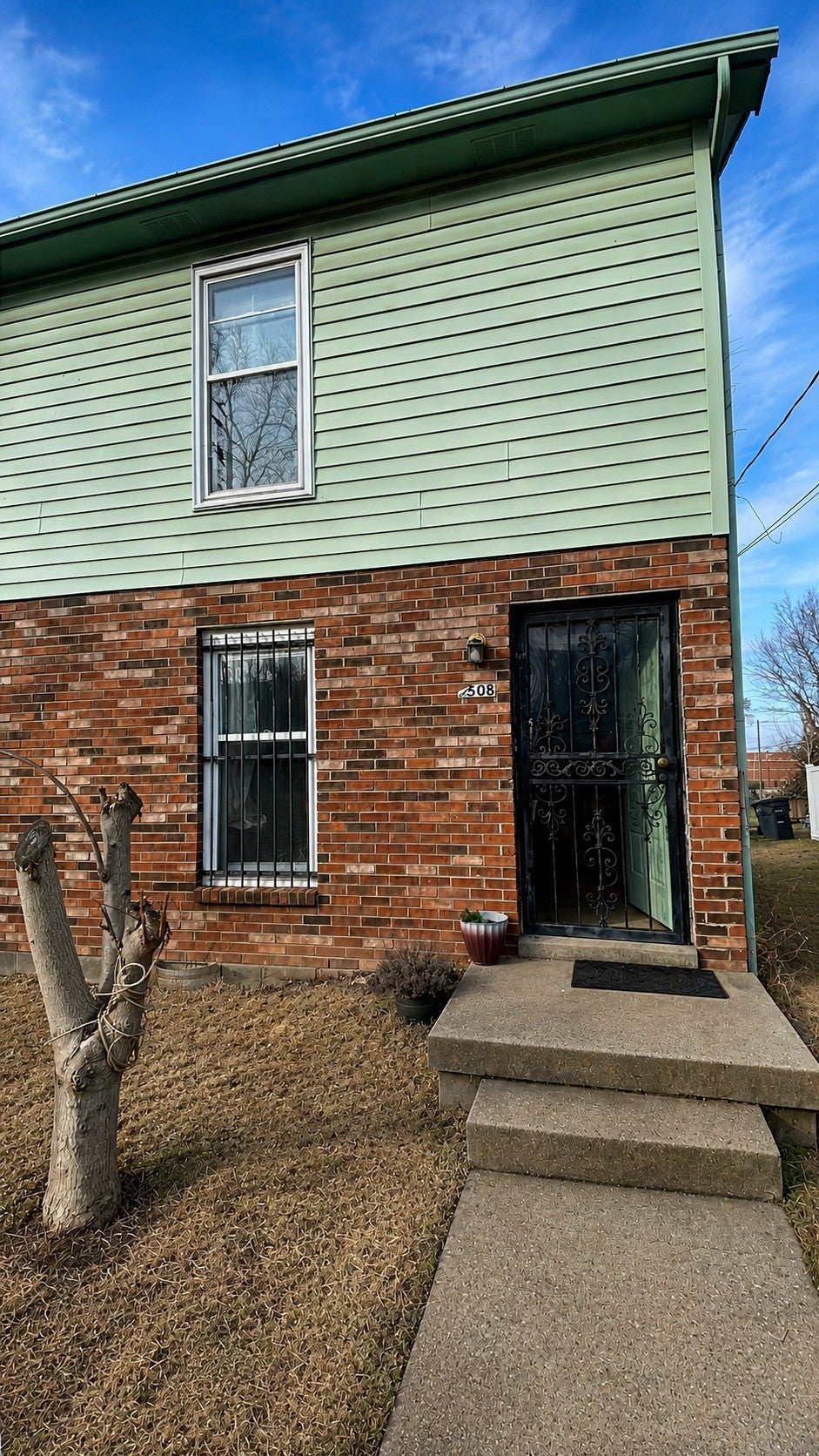 2-bed listing at 2508 Booker St, Nashville