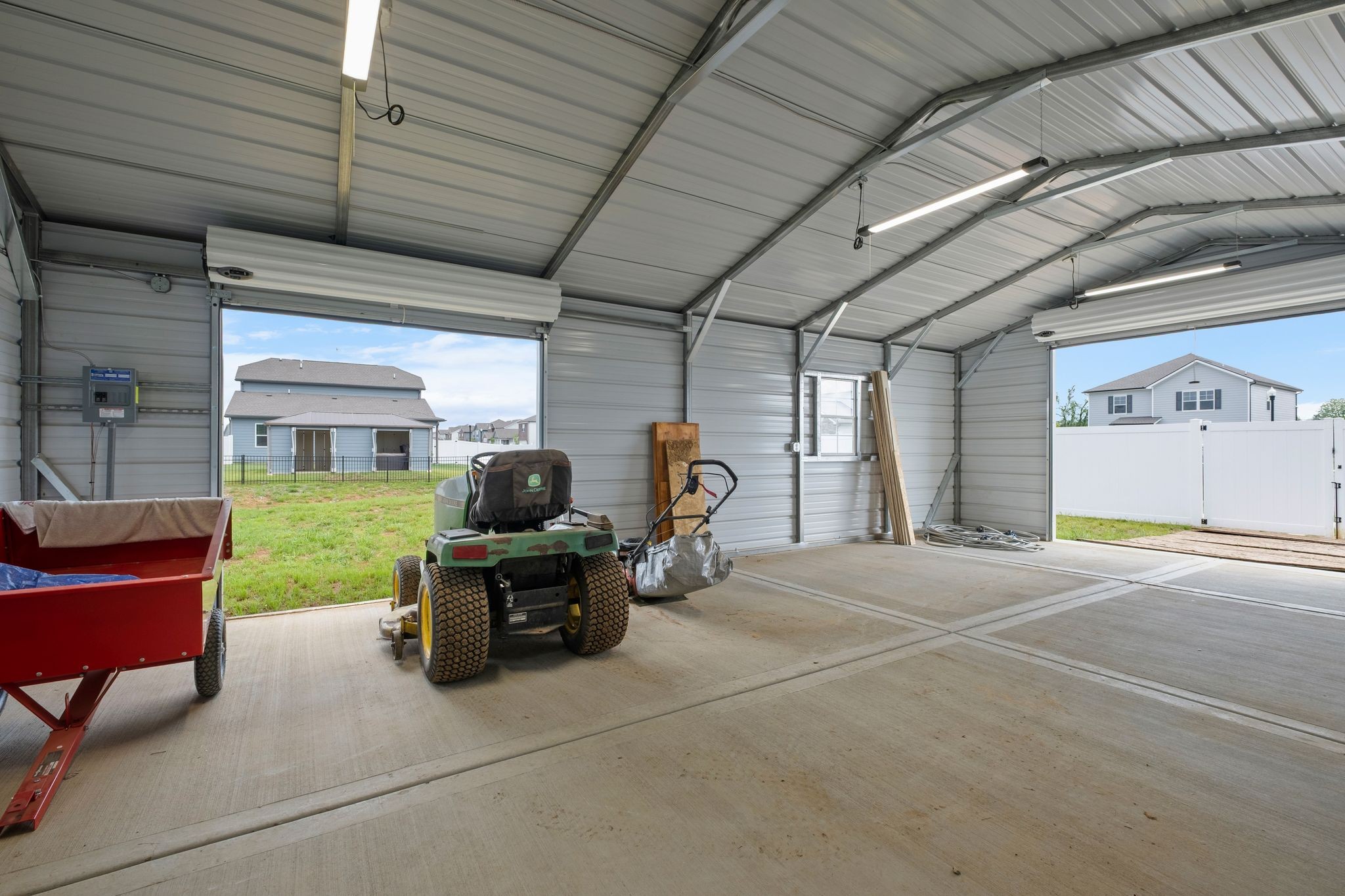 Lebanon, Tennessee 37087, United States, 5 Bedrooms Bedrooms, ,3 BathroomsBathrooms,Residential,Active,132471