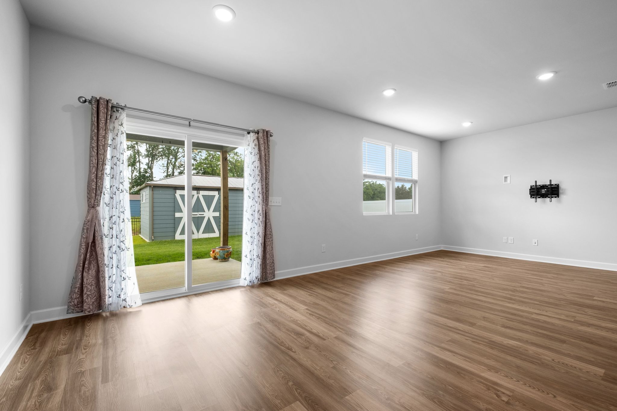 Lebanon, Tennessee 37087, United States, 5 Bedrooms Bedrooms, ,3 BathroomsBathrooms,Residential,Active,132471